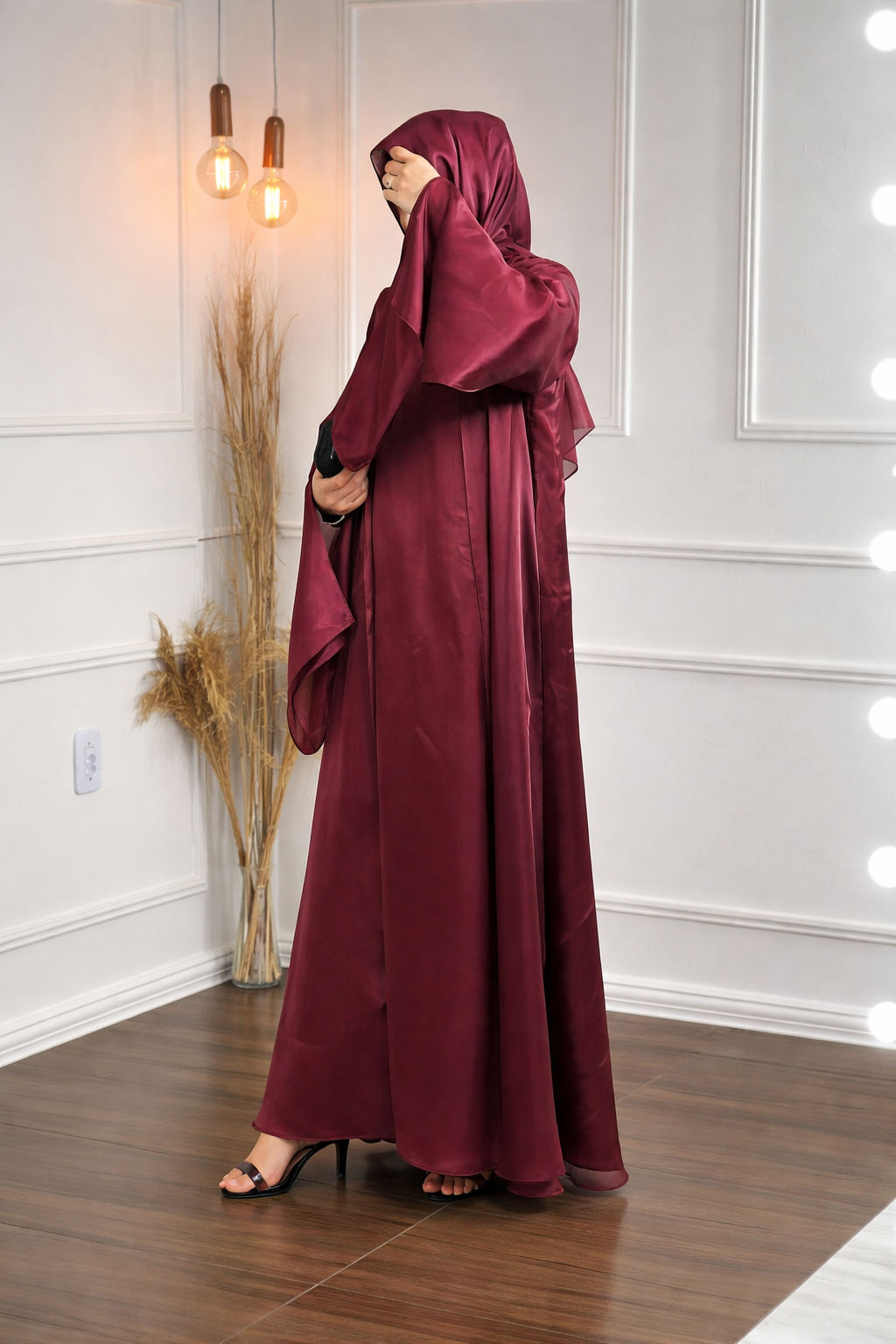MAROON| NOOR